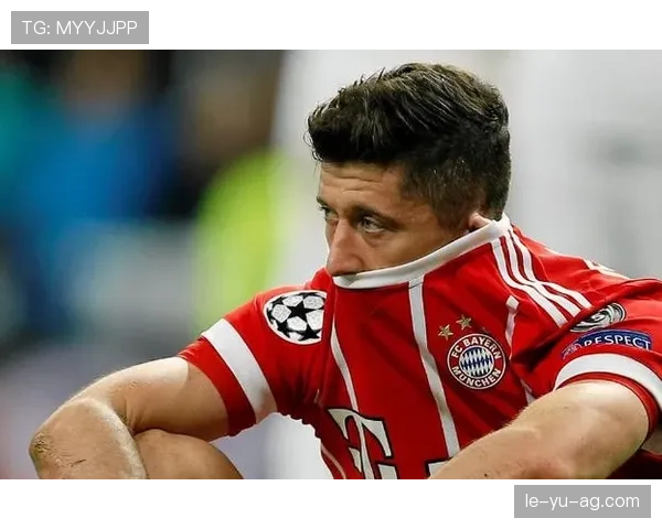 莱万多夫斯基转会引发关注 多家欧洲劲旅竞相争夺波兰王牌