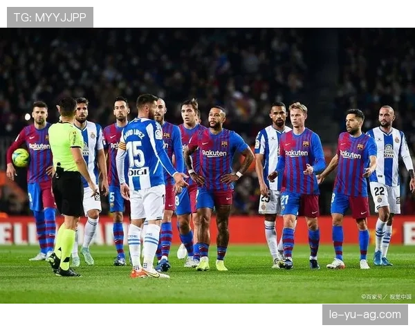 莱万特定位球建功，状态回暖助球队逆转取胜