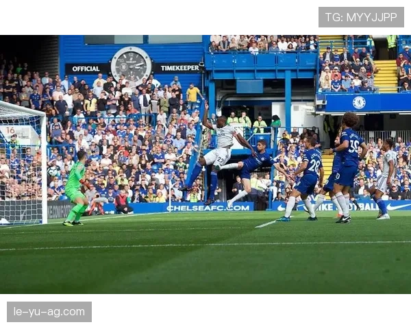 切尔西战术调整能力卓越，逆转取胜关键战表现亮眼