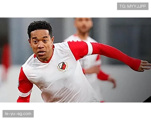 乌德勒支队攻防兼备状态火热，豪取连胜彰显强大实力