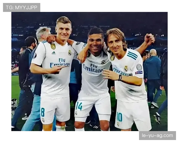 卡马文加:与莫德里奇、克罗斯完成中场过渡 卡马文加:与莫德里奇、克罗斯完成中场过渡